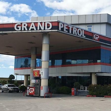 Grand Hotel Petrol 피에르 외부 사진